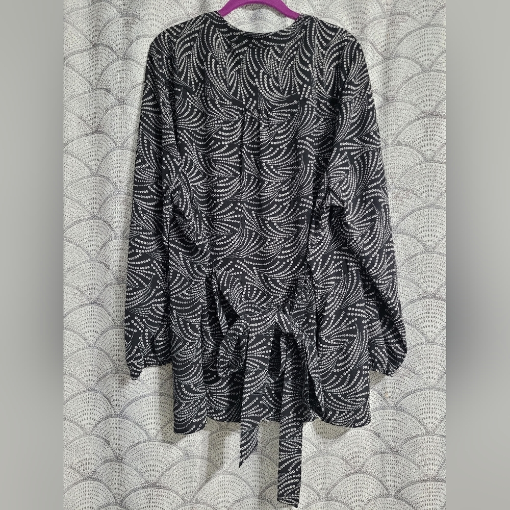 Lane Bryant Black and White Button Down with Belt Tie Size 26